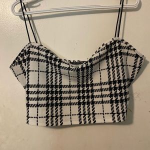 Cute plaid crop top!